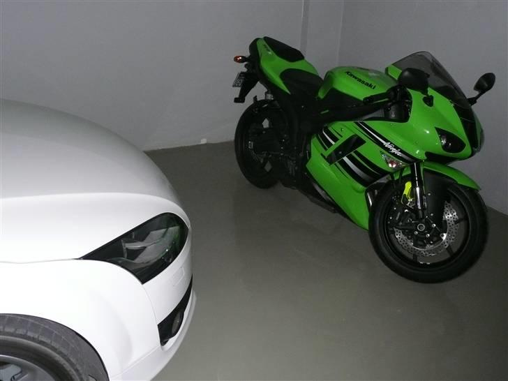 Kawasaki ZX6R billede 3