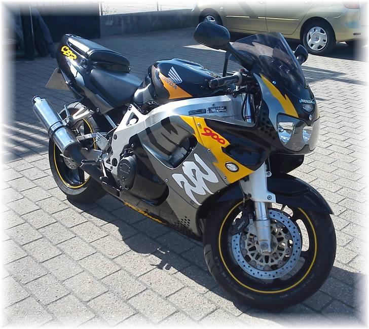 Honda CBR 900 RR Fireblade SC33 billede 3