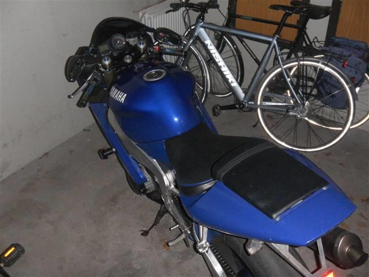 Yamaha R1 billede 6