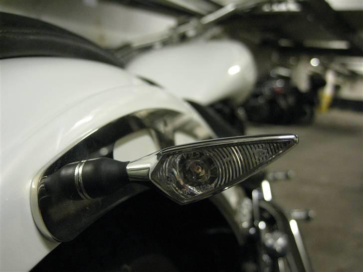 Yamaha xvs 1100 Dragstar classic - Monterede Kellermann blinklys, der var intet i forvejen. billede 9