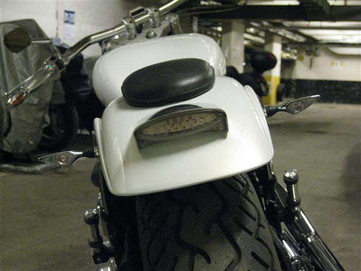 Yamaha xvs 1100 Dragstar classic - Komplet bagende, mangler kun et lidt brede baghjul.  billede 10