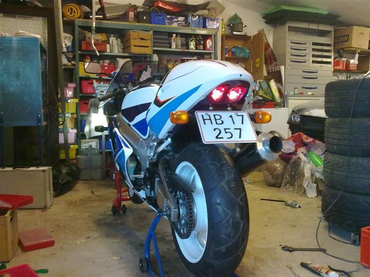 Suzuki Gsxr 750 billede 9