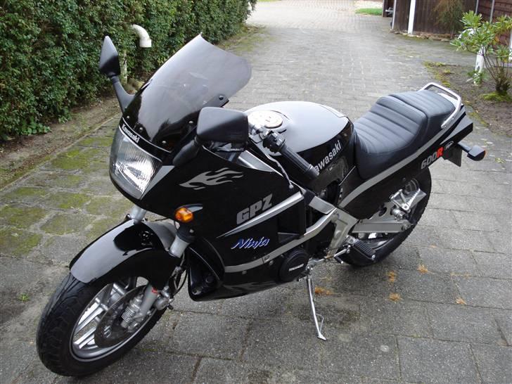 Kawasaki GPZ 600R billede 1