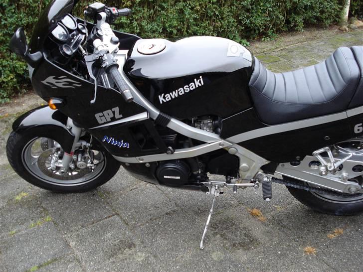 Kawasaki GPZ 600R billede 2