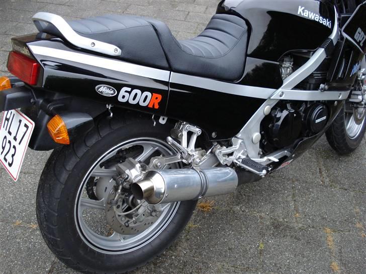 Kawasaki GPZ 600R billede 3