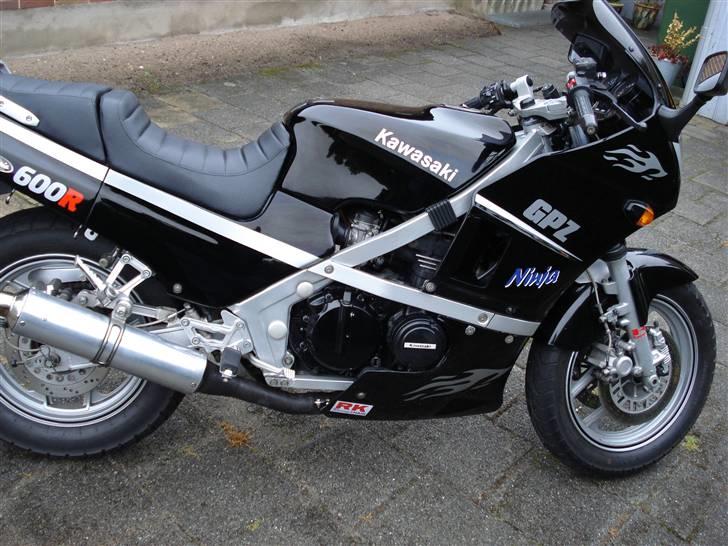 Kawasaki GPZ 600R billede 4