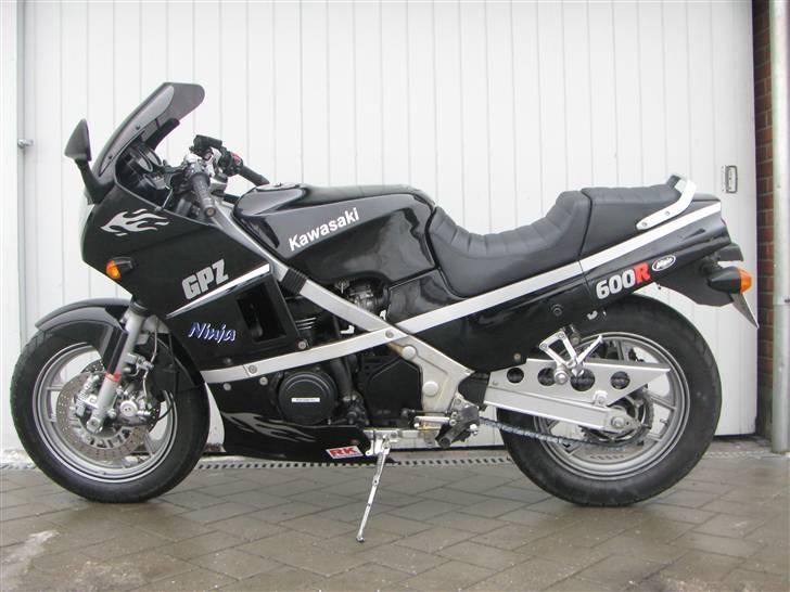 Kawasaki GPZ 600R billede 6