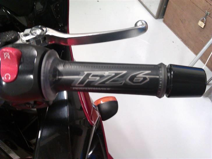 Yamaha FZ6 S1 ABS * solgt * billede 9