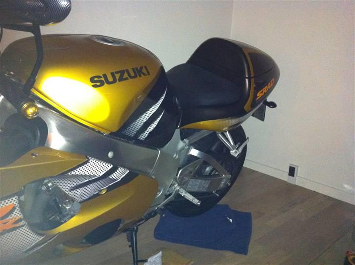 Suzuki Gsxr 750 T Srad billede 5