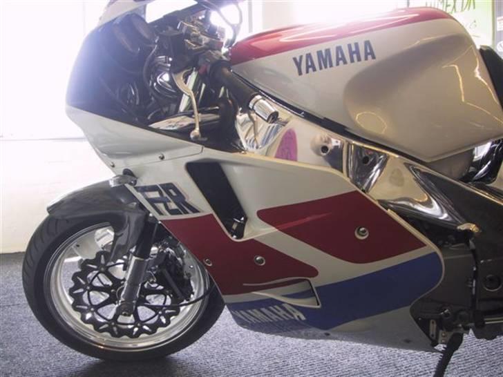 Yamaha FZR 1000 Exup billede 2