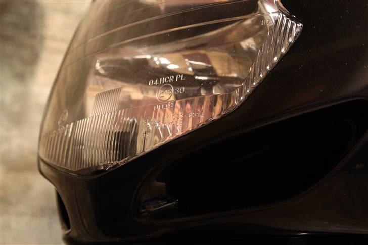 Honda CBR 1100 XX Blackbird - totalskadet - Fronten billede 5