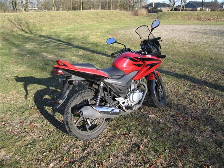 Honda CBF 125 (SOLGT) billede 2