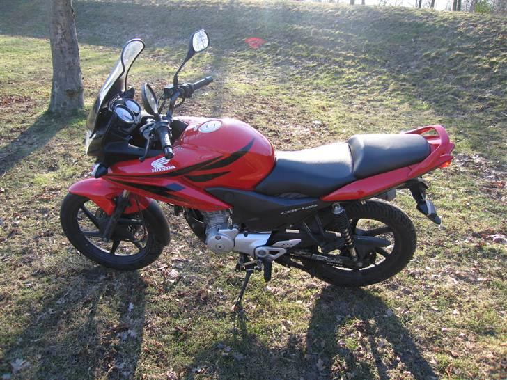 Honda CBF 125 (SOLGT) billede 4