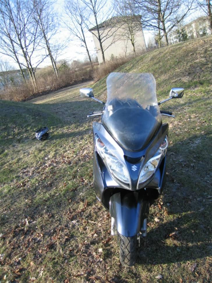 Suzuki Burgman 400 K8 billede 3