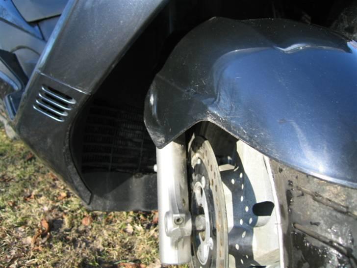 Suzuki Burgman 400 K8 billede 6