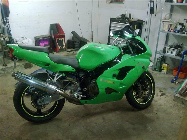 Kawasaki ZX9R billede 6