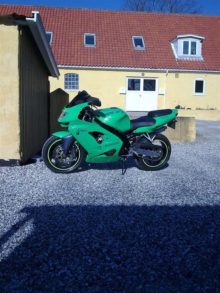 Kawasaki ZX9R billede 7