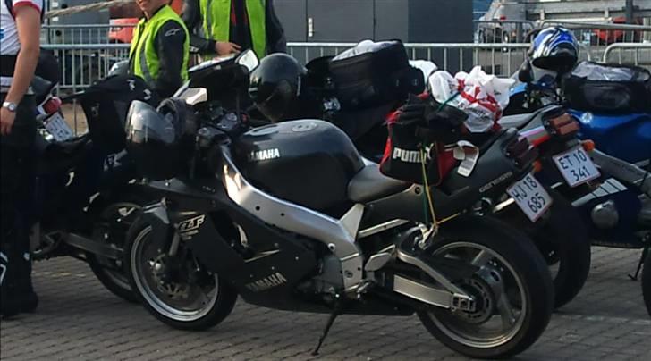 Yamaha YZF 750 R billede 3