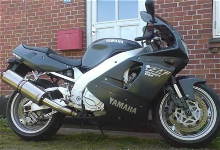 Yamaha YZF 750 R billede 8