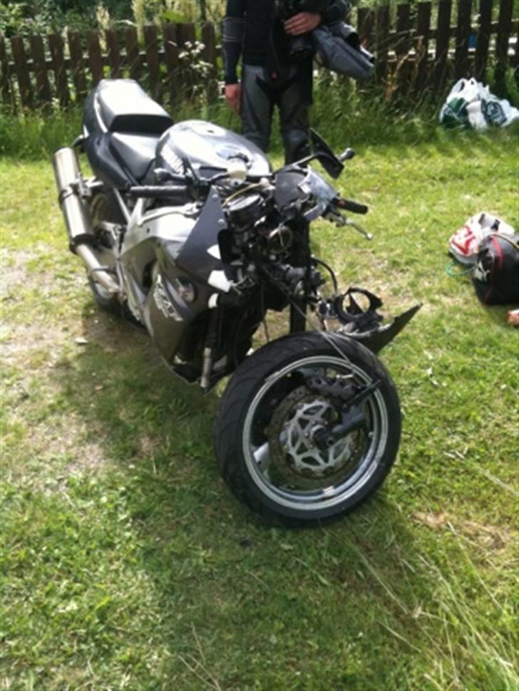 Yamaha YZF 750 R - Ikke mange penge værd mer´  billede 12