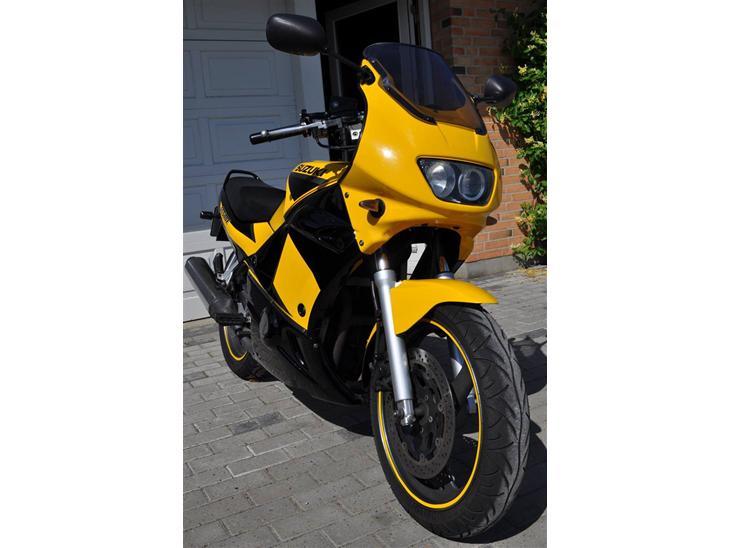 {{currentPhoto.altText}} billede {{currentPhoto.number}}