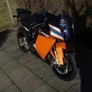 KTM RC 8