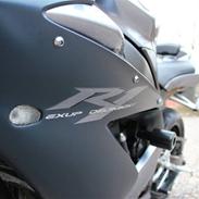 Yamaha YZF R1