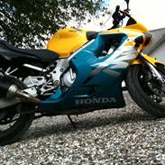 Honda CBR 600 F4