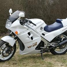 Honda VFR 750 F