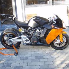 KTM RC 8