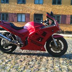 Suzuki RF 600 R