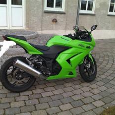 Kawasaki 250r  *solgt*