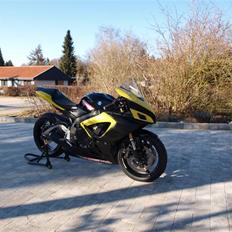 Suzuki gsx r 750