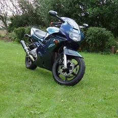 Honda CBR 600 F2