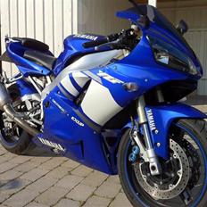 Yamaha yzf R1