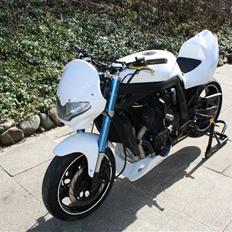 Suzuki GSXR 750w Streetfighter