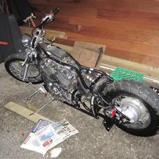 Yamaha XVS 650 Drag Star Bobber