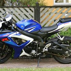 Suzuki GIXXER