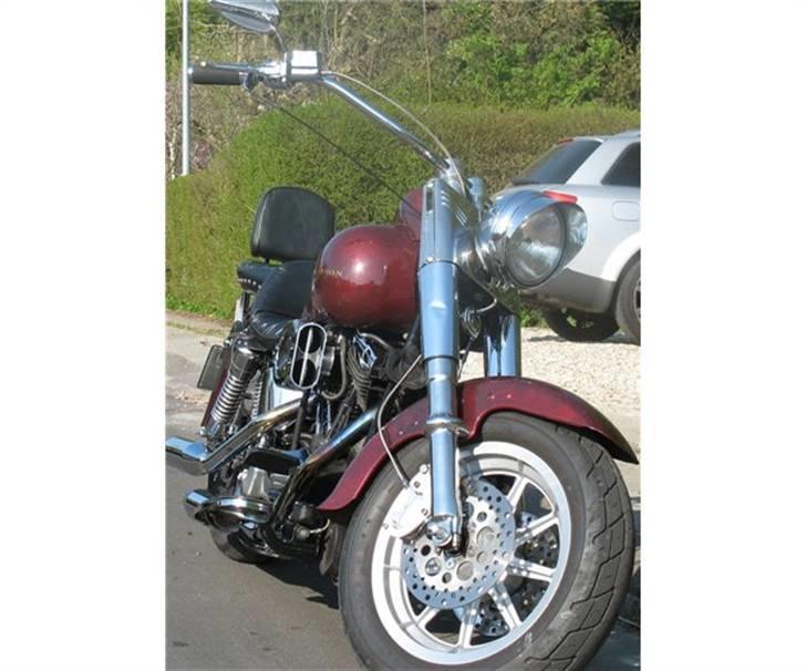 Harley Davidson FLH "Solgt" billede 5