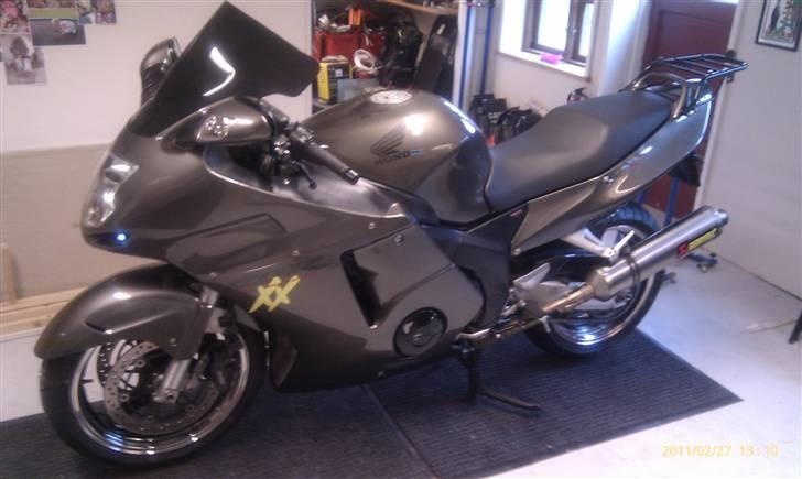 Honda Cbr1100xx Blackbird (solgt) - som den ser ud anno 2011 billede 16