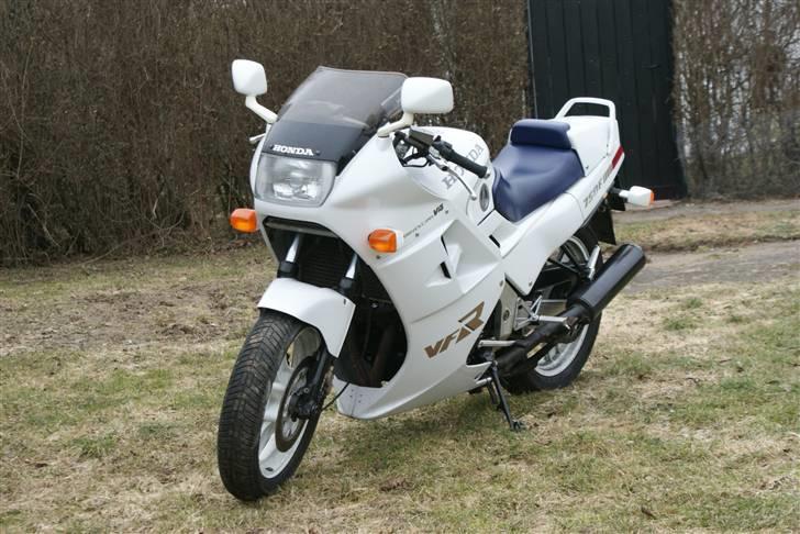Honda VFR 750 F billede 3