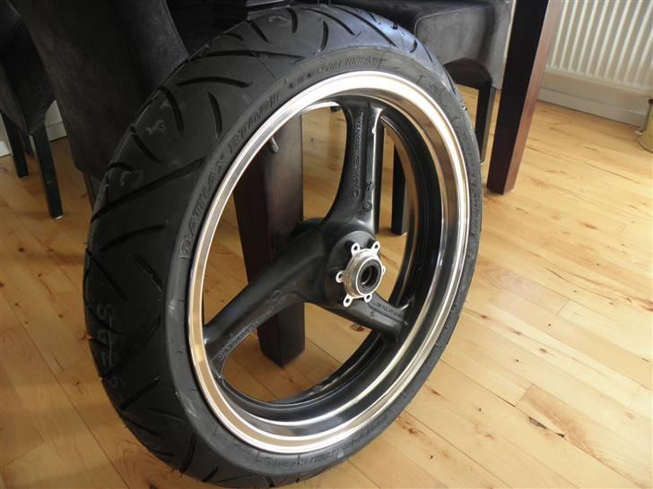 Honda Cbr1100xx Blackbird (solgt) billede 17