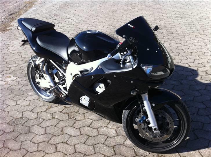 Yamaha YZF R6 billede 1