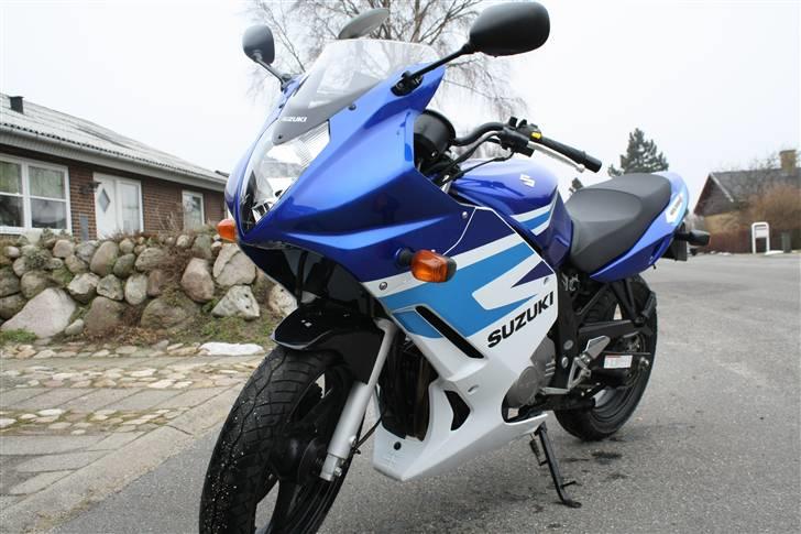 Suzuki GS 500 F "SOLGT" billede 4
