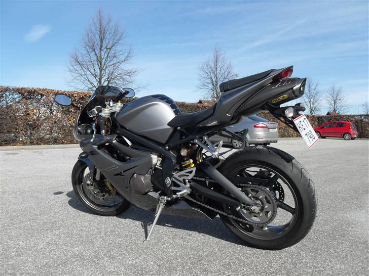 Triumph Daytona 675 (SOLGT) billede 3