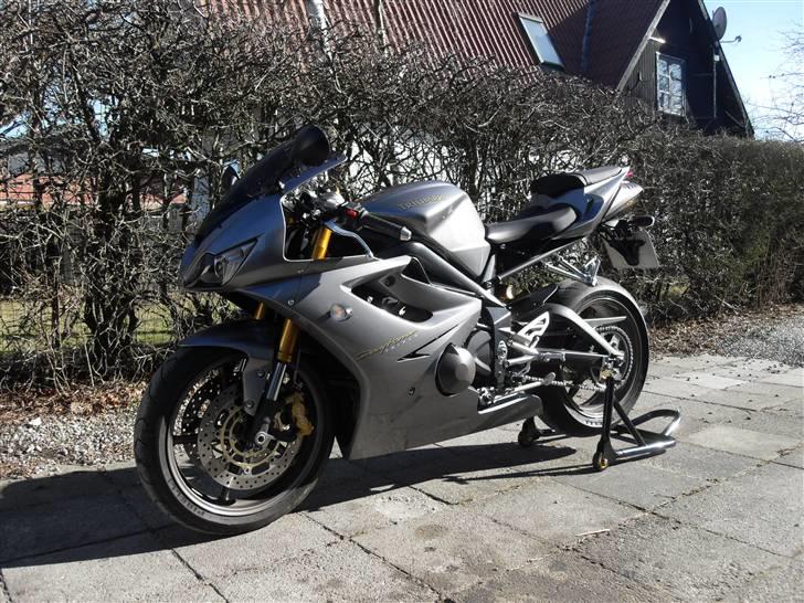 Triumph Daytona 675 (SOLGT) billede 14