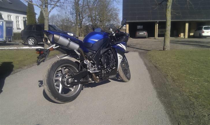 Yamaha YZF R1 billede 4