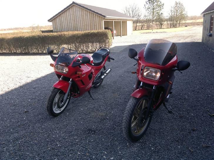 Suzuki gsx 600 f "Total skadet" - Holder sammen med min far´s Honda cb 750 f billede 10