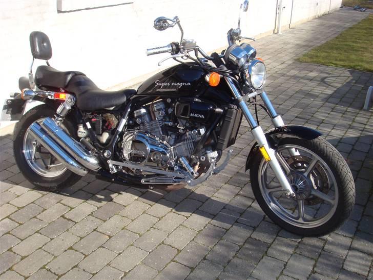 Honda super magna billede 6