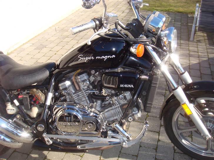 Honda super magna billede 7